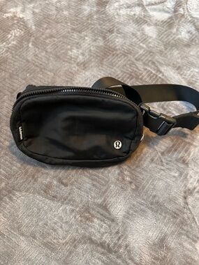 lululemon athletica Black Belt Bag with Minimal Logo